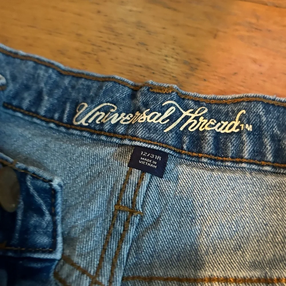 Women’s Distressed Vintage Straight Blue Denim Jeans